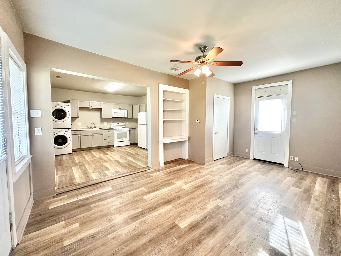 Denton Apartment: 2613 N Elm Street