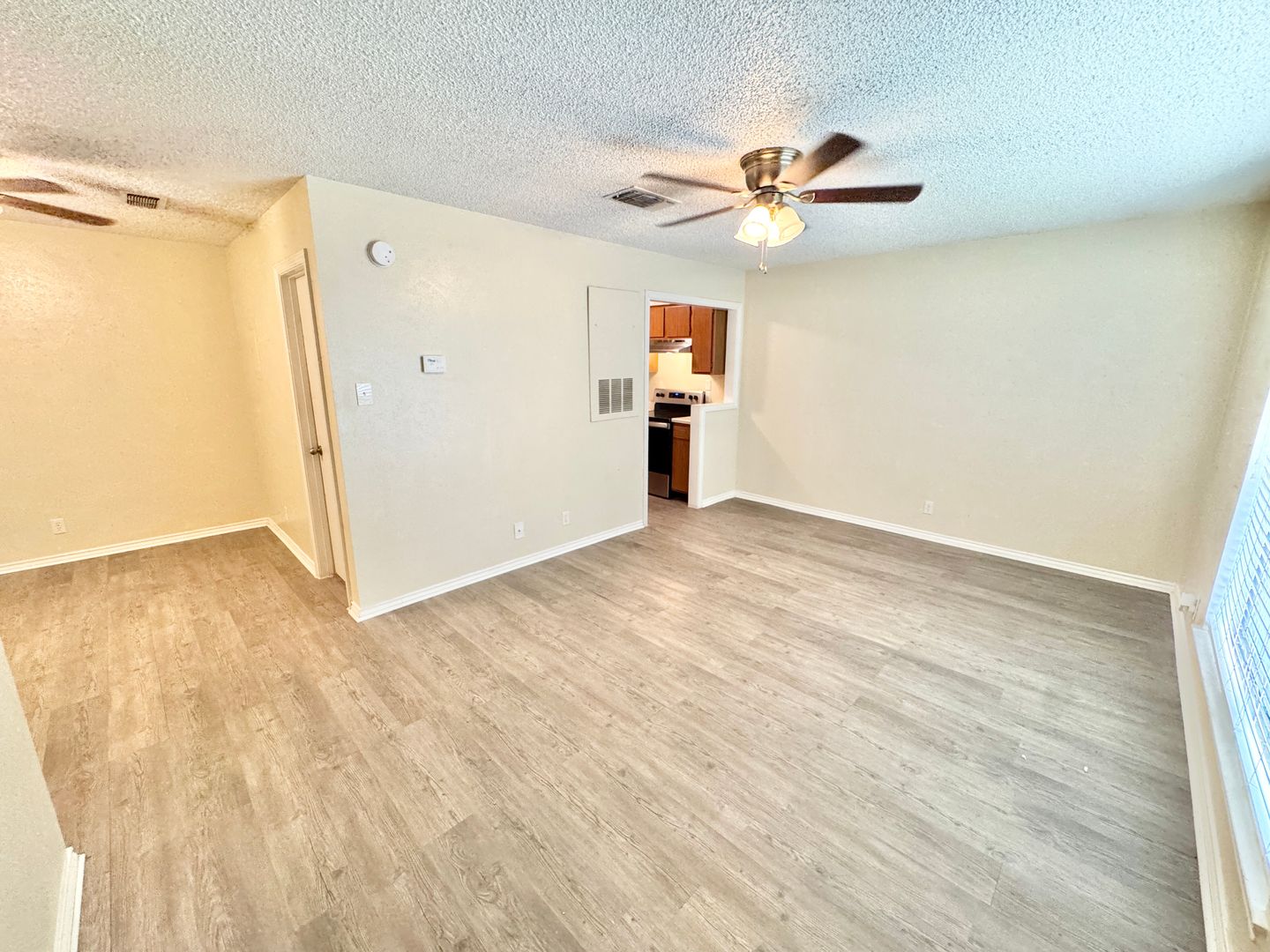 Denton Apartment: 918 W Chestnut