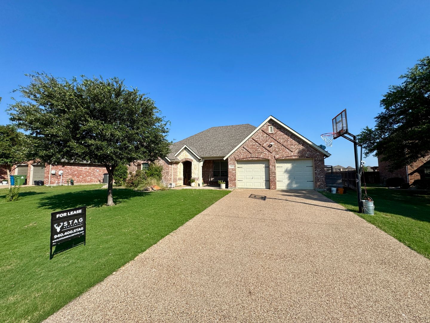 Argyle House: 124 Country Lakes Blvd