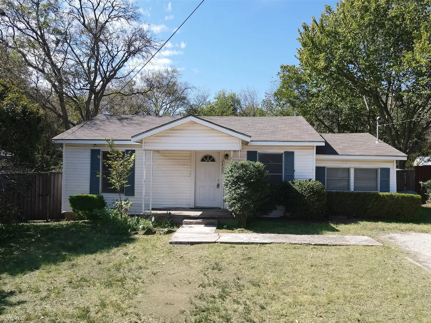 Denton House: 2425 Denison Street