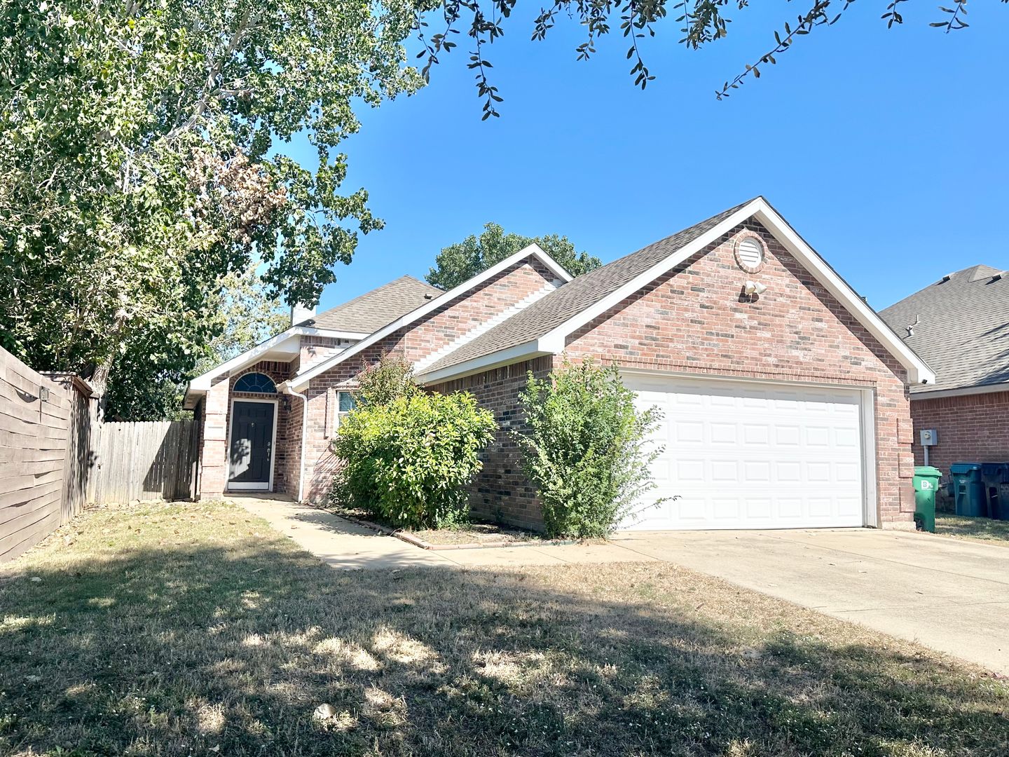 Denton House: 2805 Malli Court