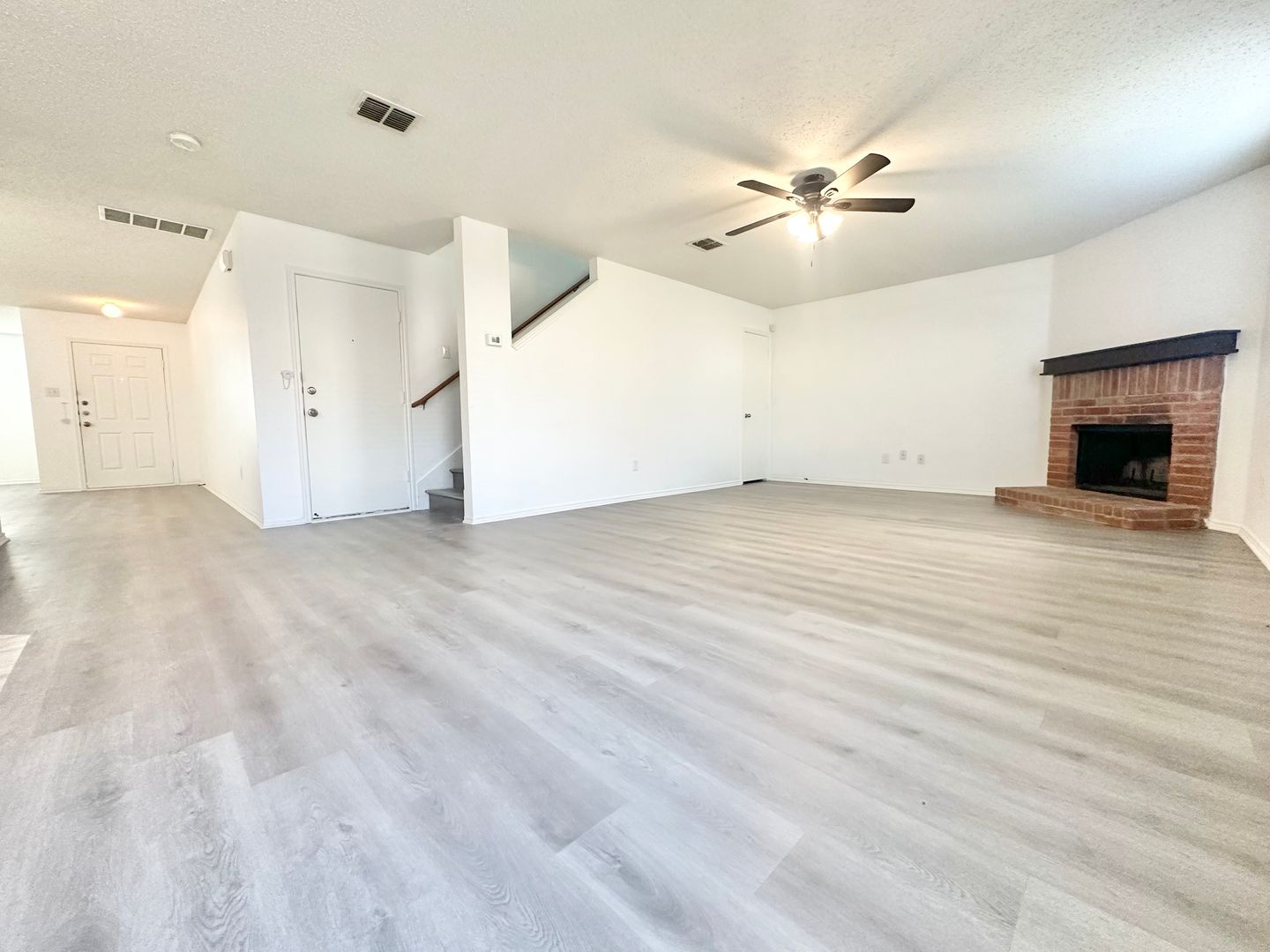 Justin House: 16516 Cowboy Trail