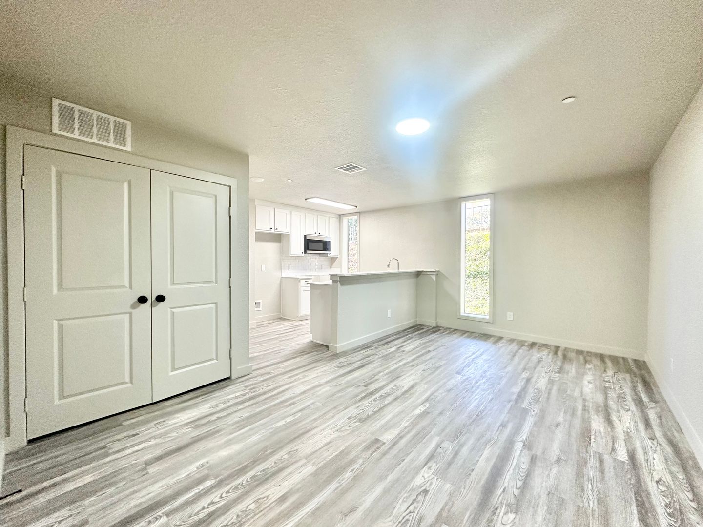 Denton Apartment: 1600 Scripture Street