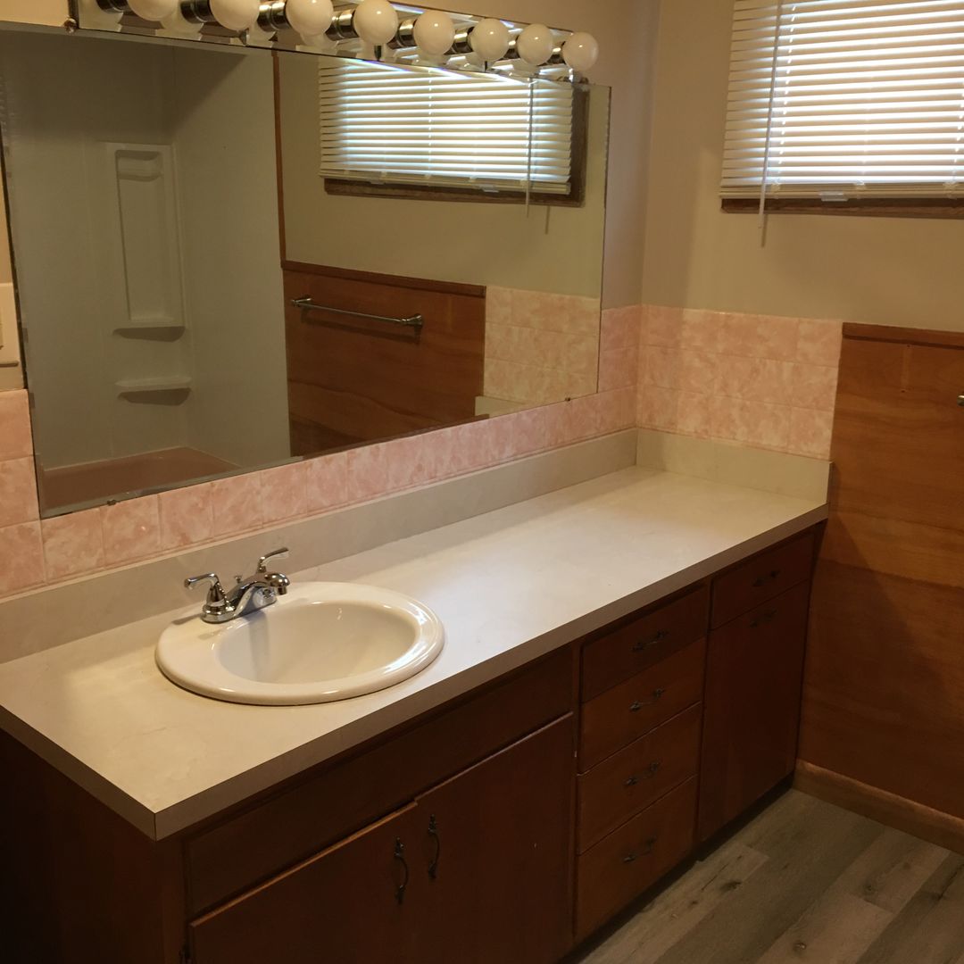 Syracuse House: 110 Sweeting St