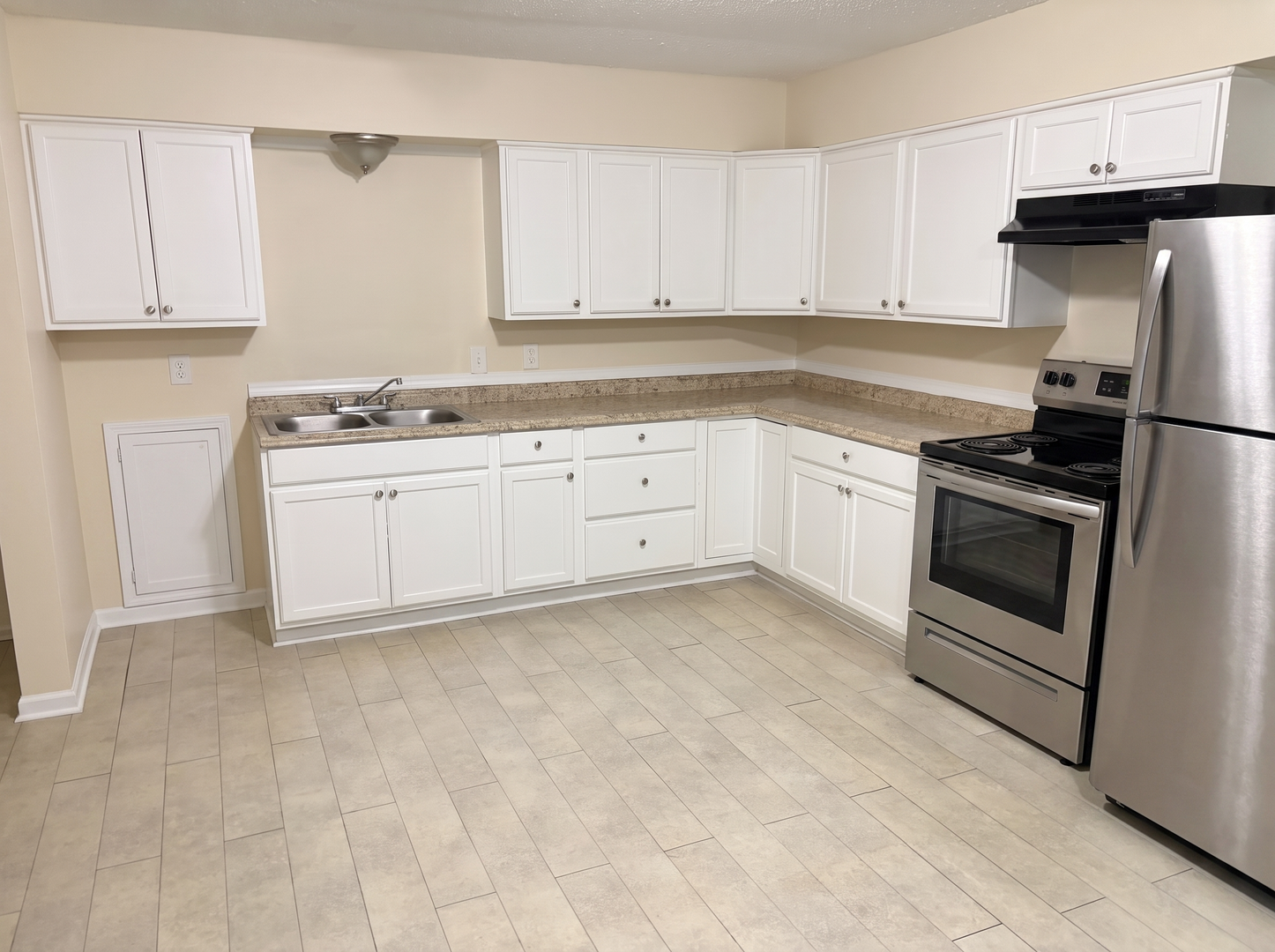 812 Leacrest Ave 3 of 12