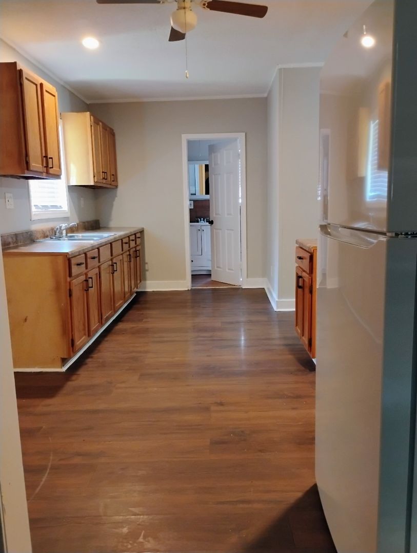 1347 E Trigg Ave 5 of 5