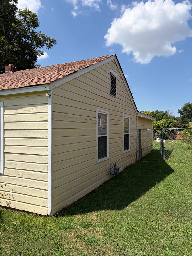 1246 Gausco Ave 8 of 8