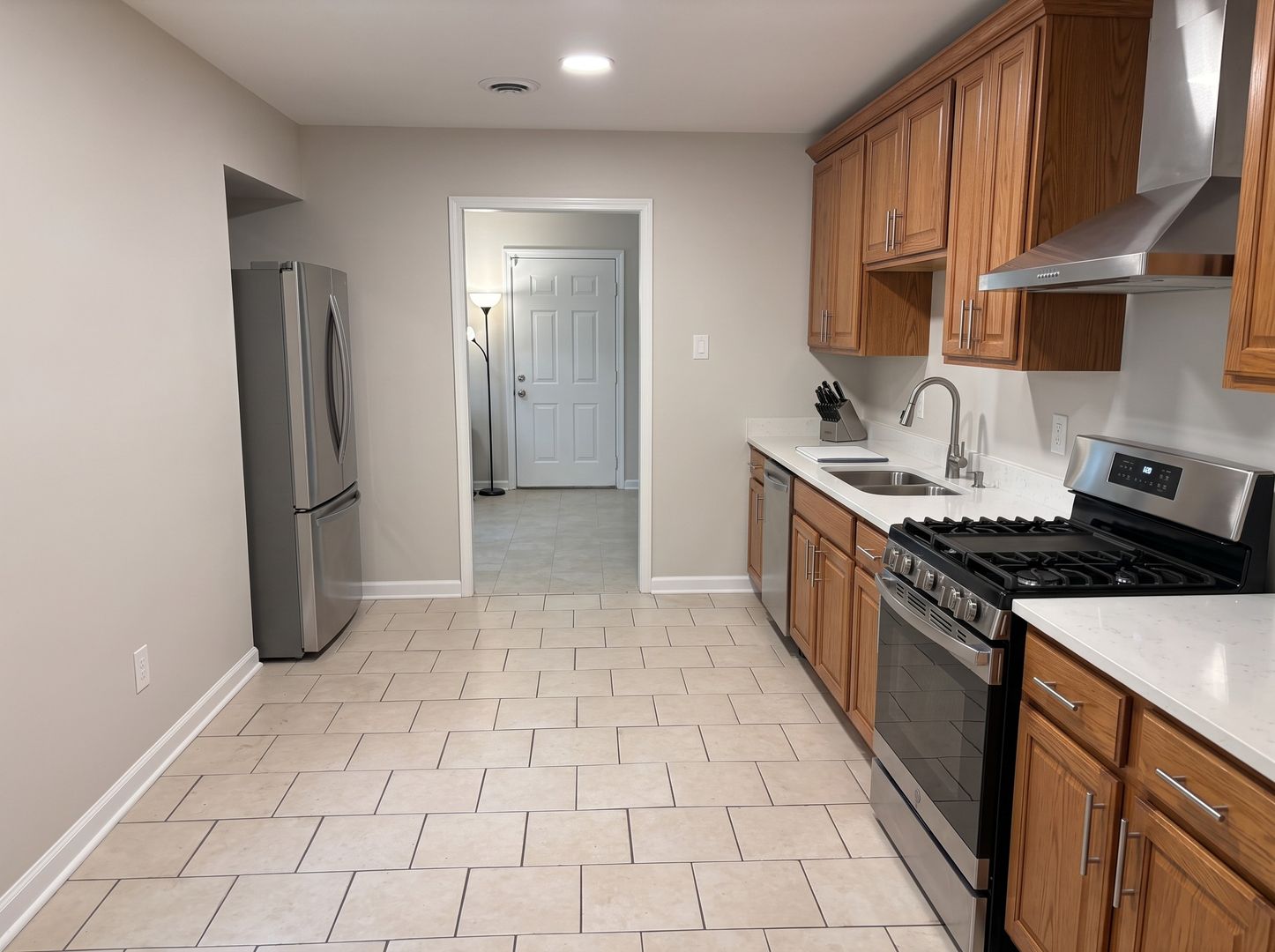 1246 Gausco Ave 2 of 8