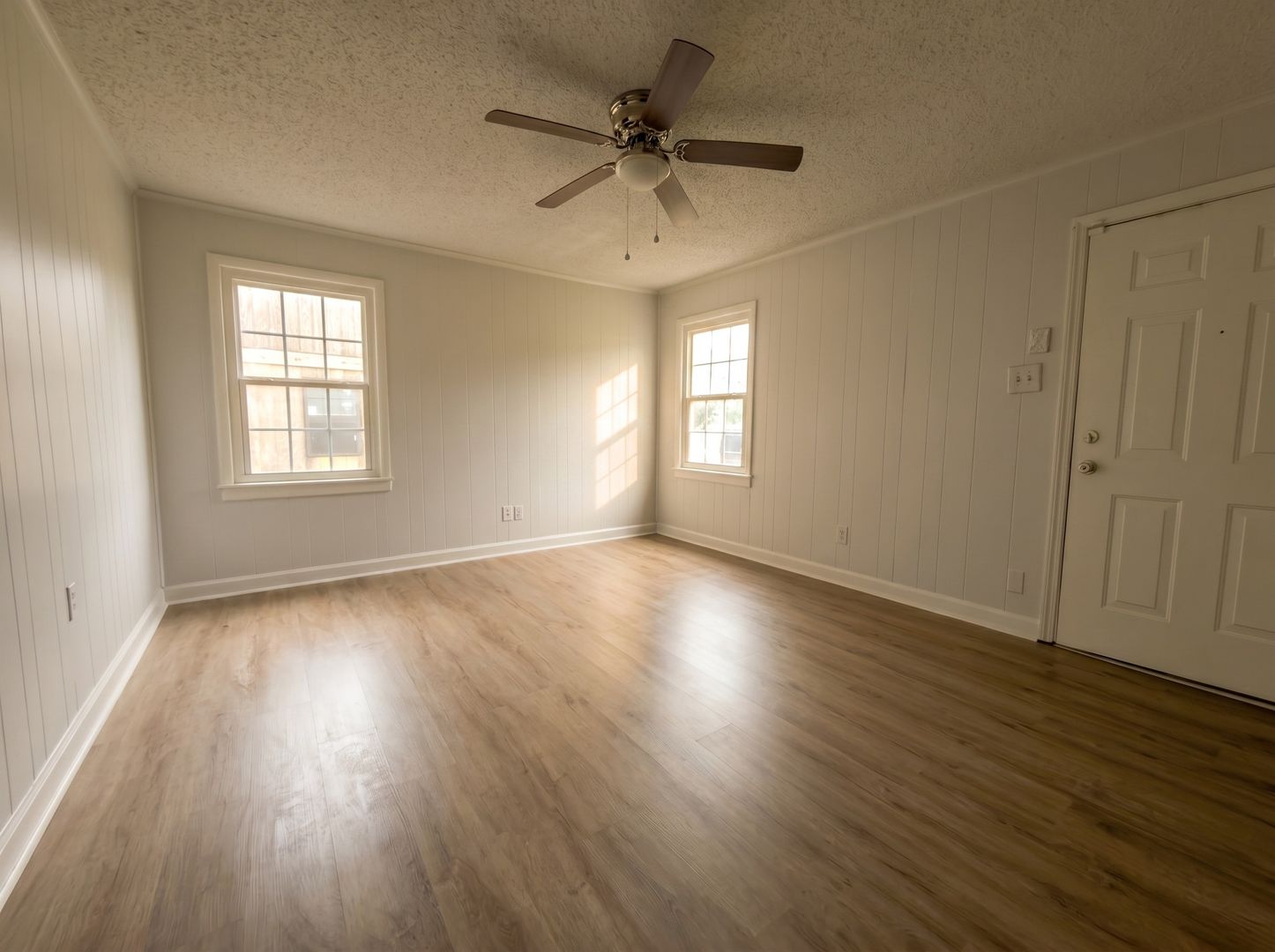 518 Burlington Cir 3 of 7