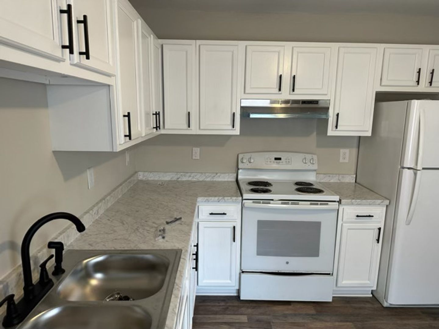 1537 N Avalon Cir 7 of 8