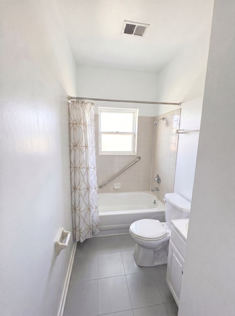 1263 Empire Ave 4 of 12