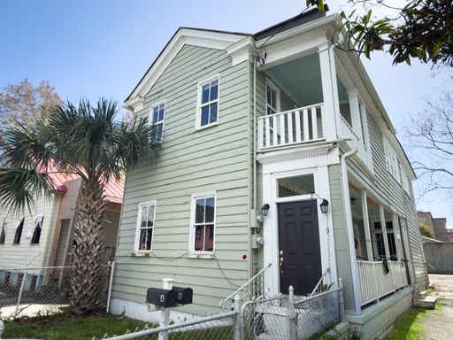 3BR/2BA in the Heart of Downtown Charleston – photo 1