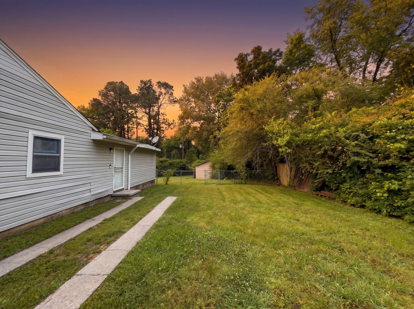 854 Carrolton Ave 12 of 12