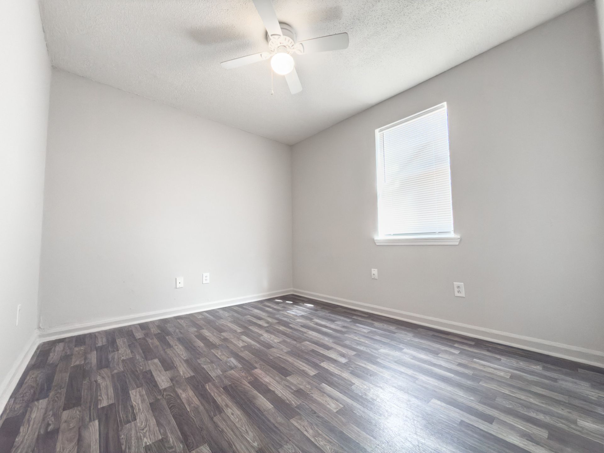 1815 Sumner Avenue 8 of 12
