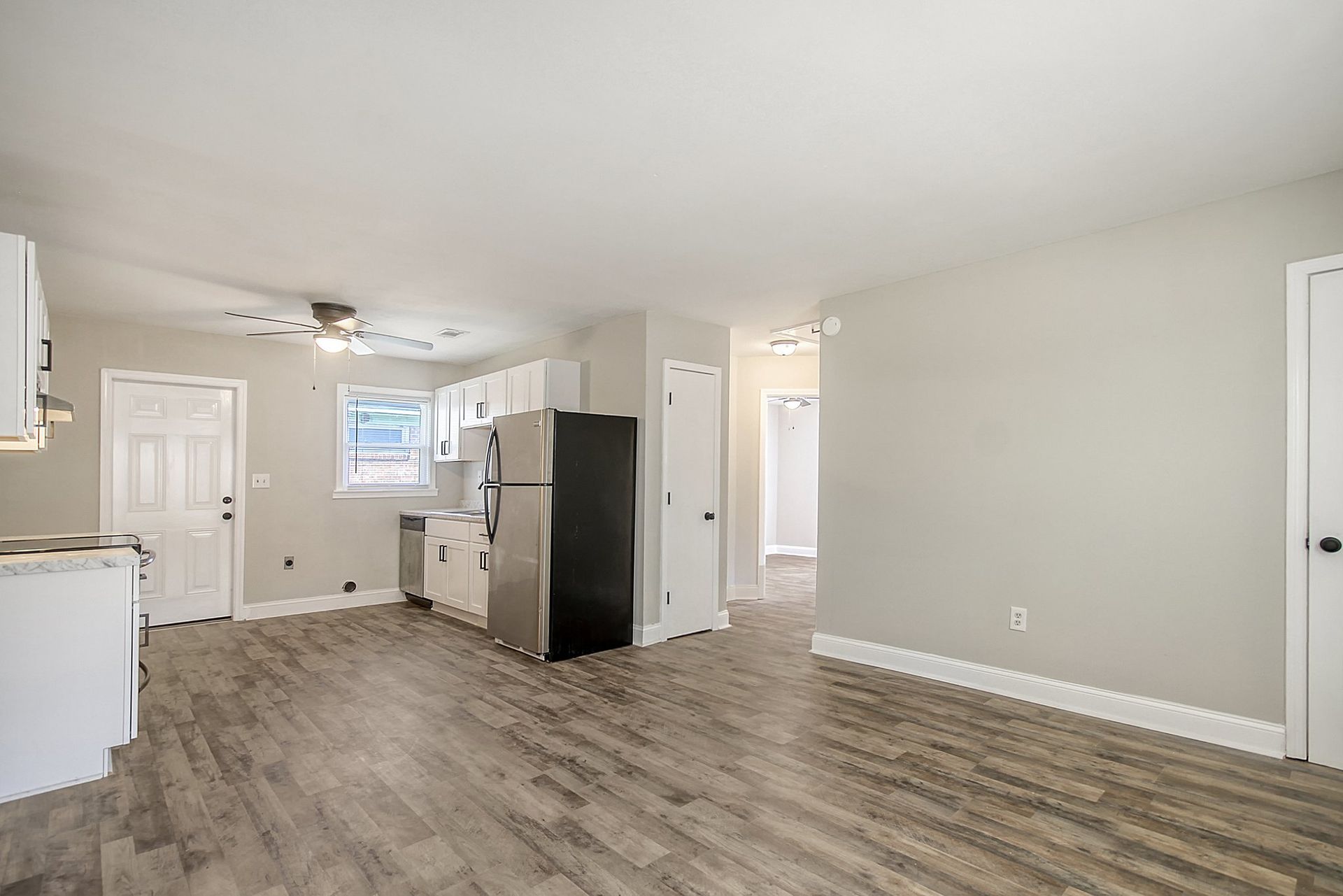 1552 Orange Grove Rd 3 of 12