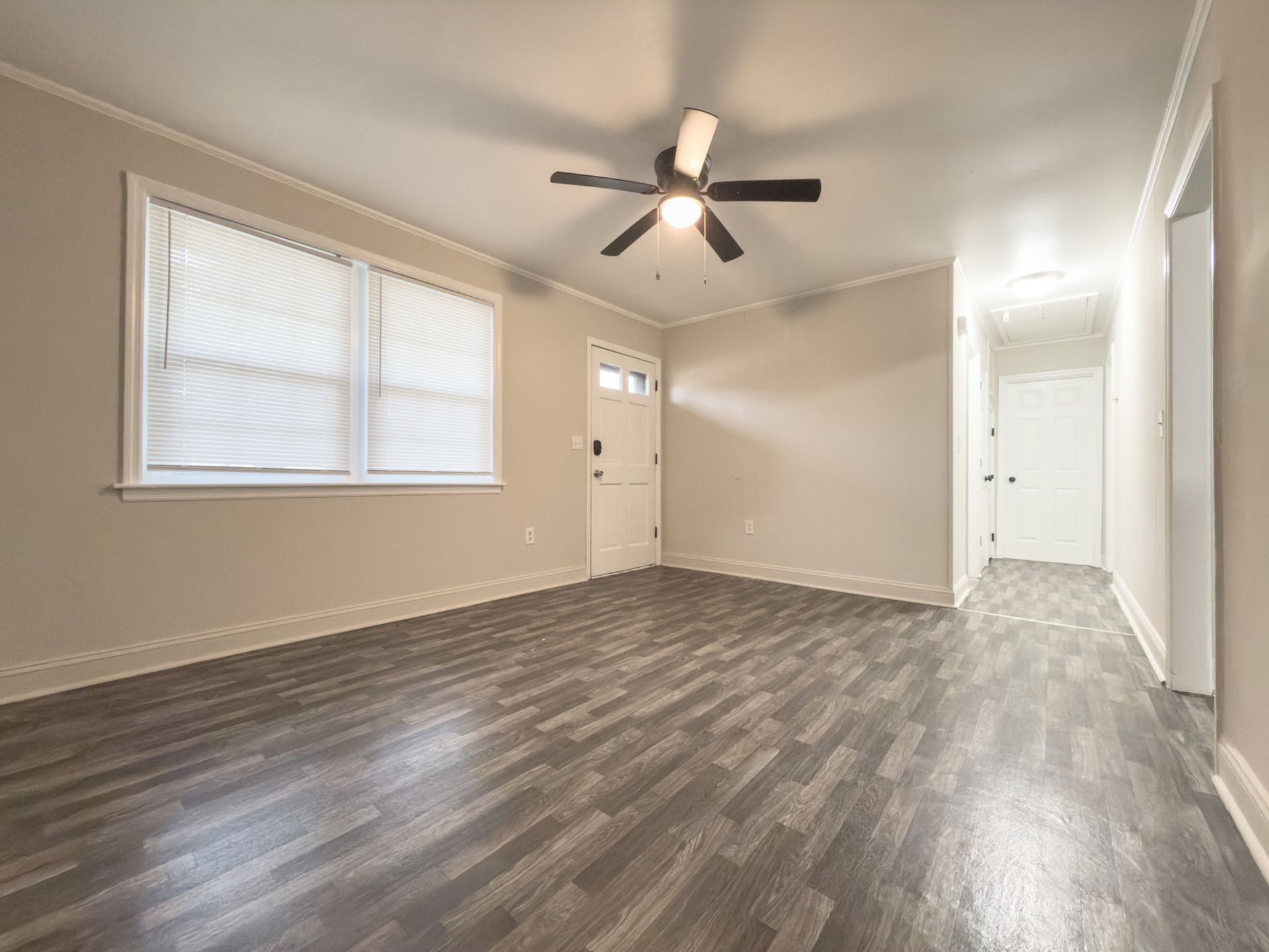 1537 N Avalon Cir 12 of 12