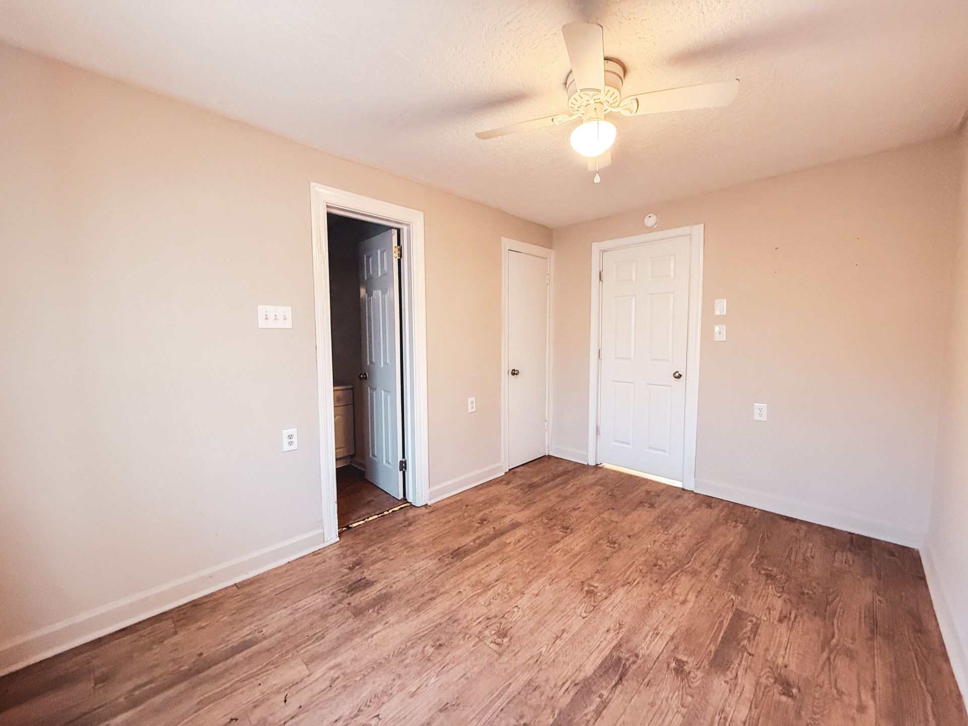 1826 Clements Avenue 7 of 12