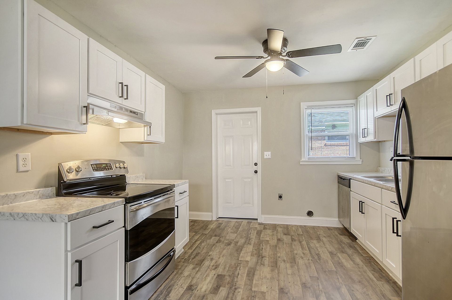 1552 Orange Grove Rd 6 of 12