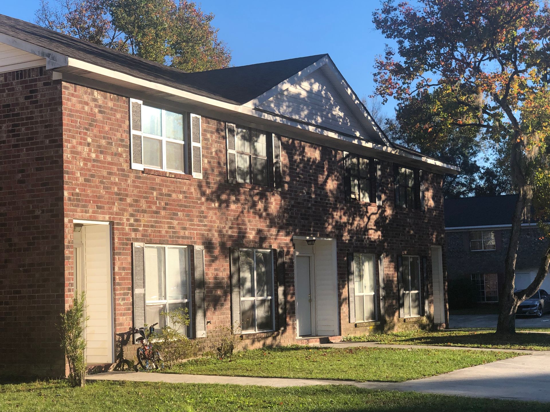 Summerville Townhome: 123 Langley Drive