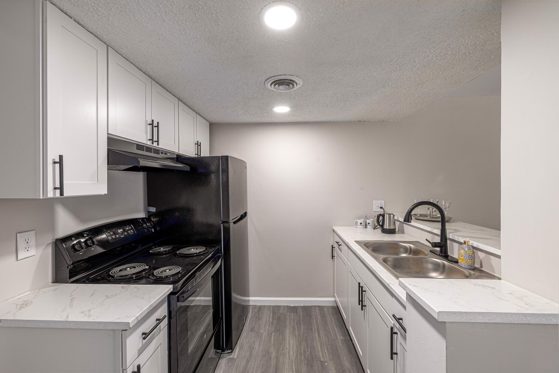 Stallion Square Apartments 7 of 12
