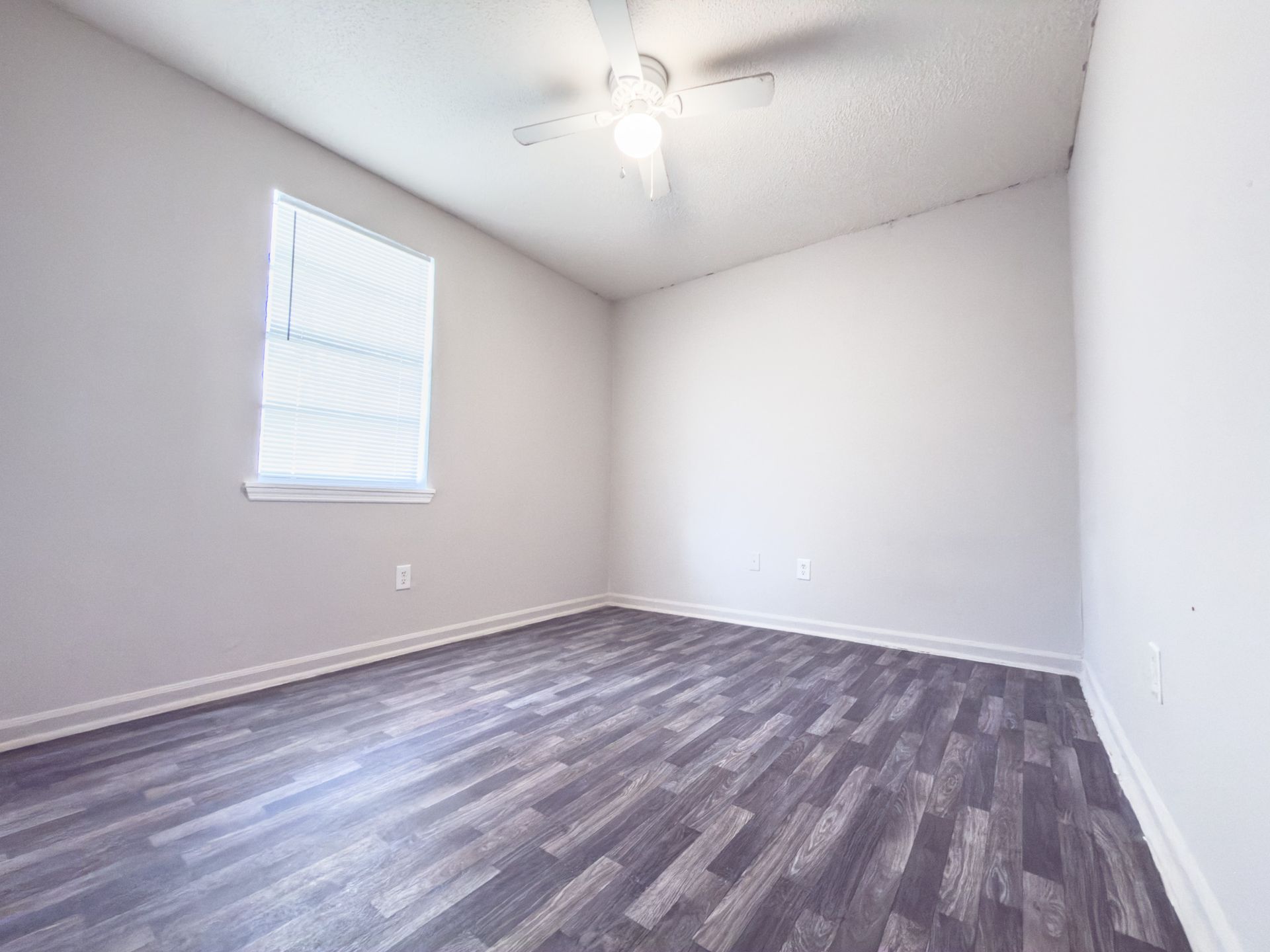 1815 Sumner Avenue 9 of 12