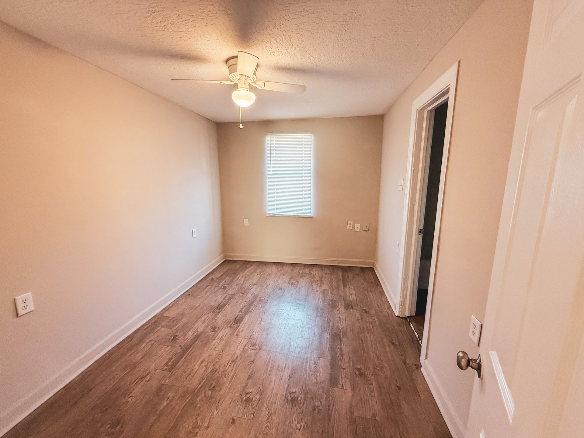 1826 Clements Avenue 6 of 12