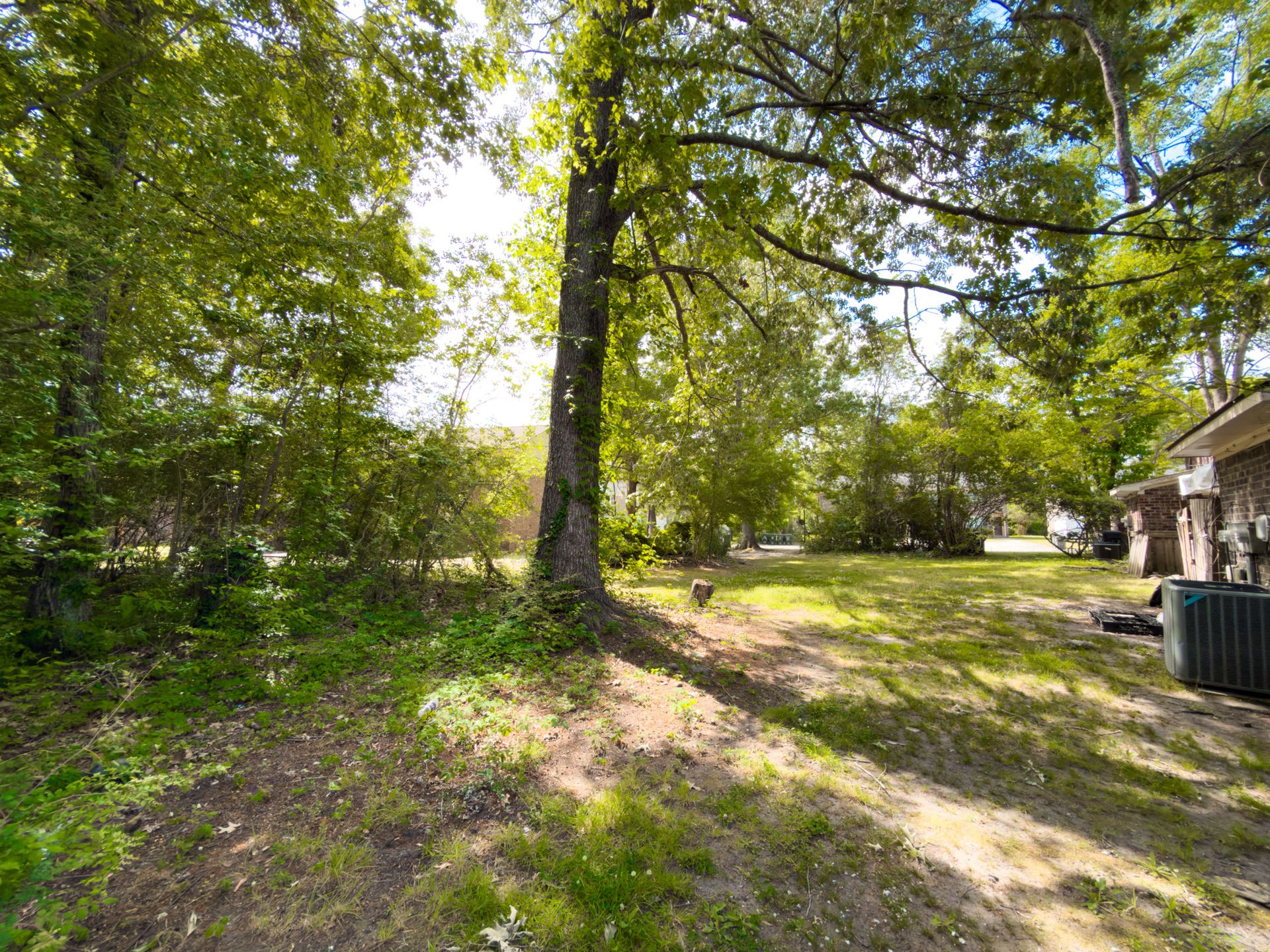 Summerville Townhome: 121 Langley Drive