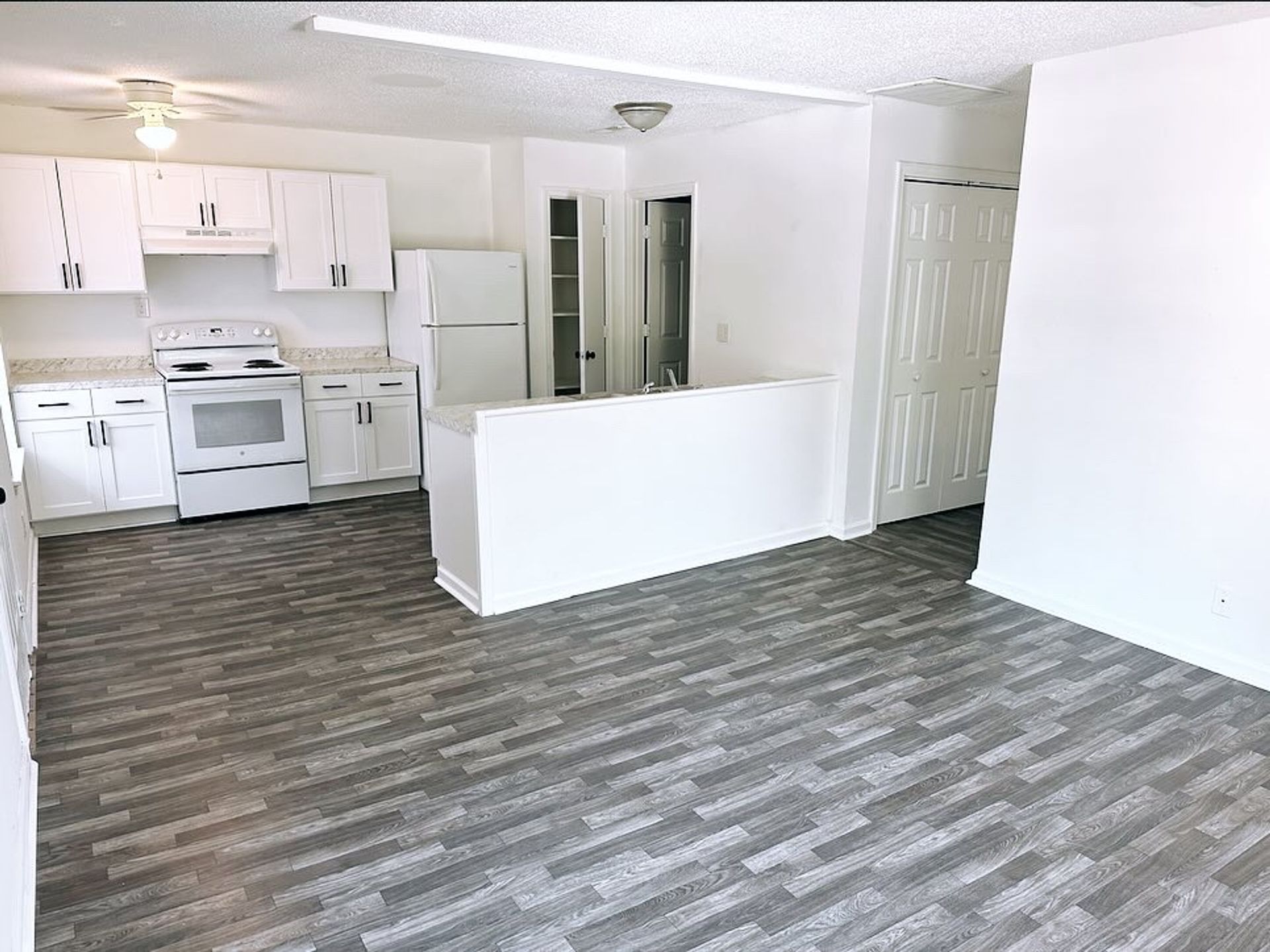 North Charleston Apartment: 5648 Dobson Street