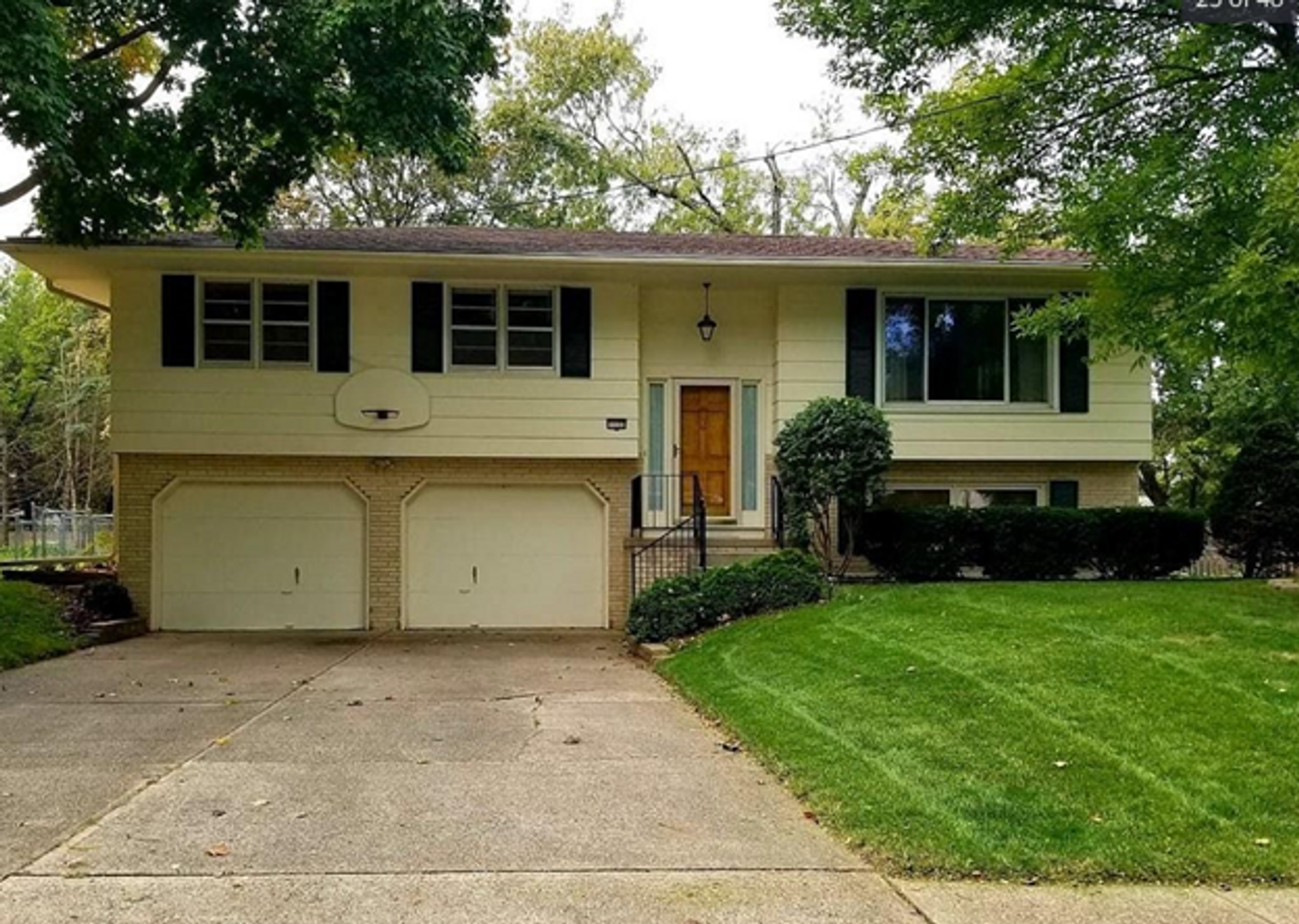 West Des Moines House: 1122 33rd St