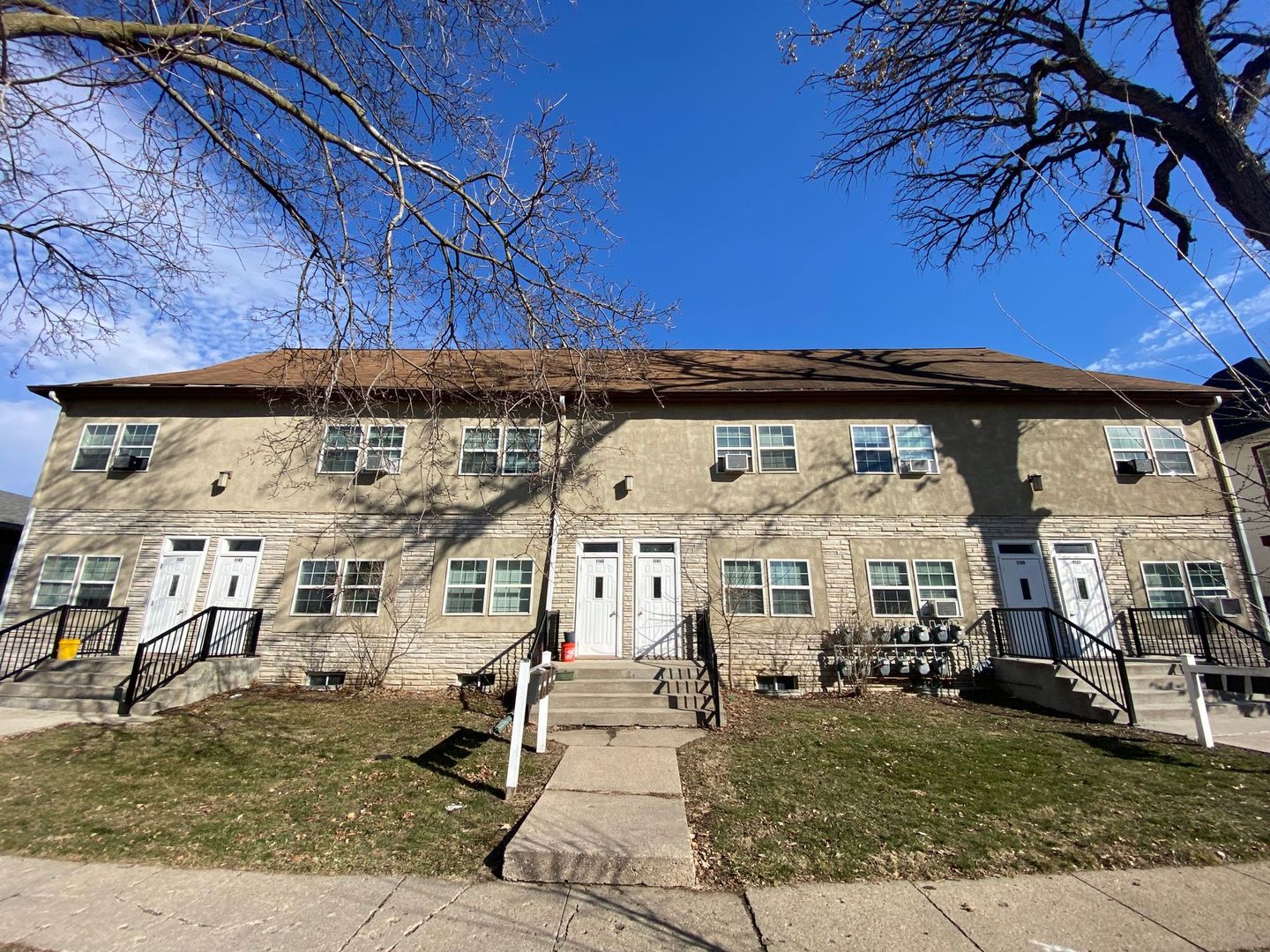 Des Moines Apartment: 1147 26th Street