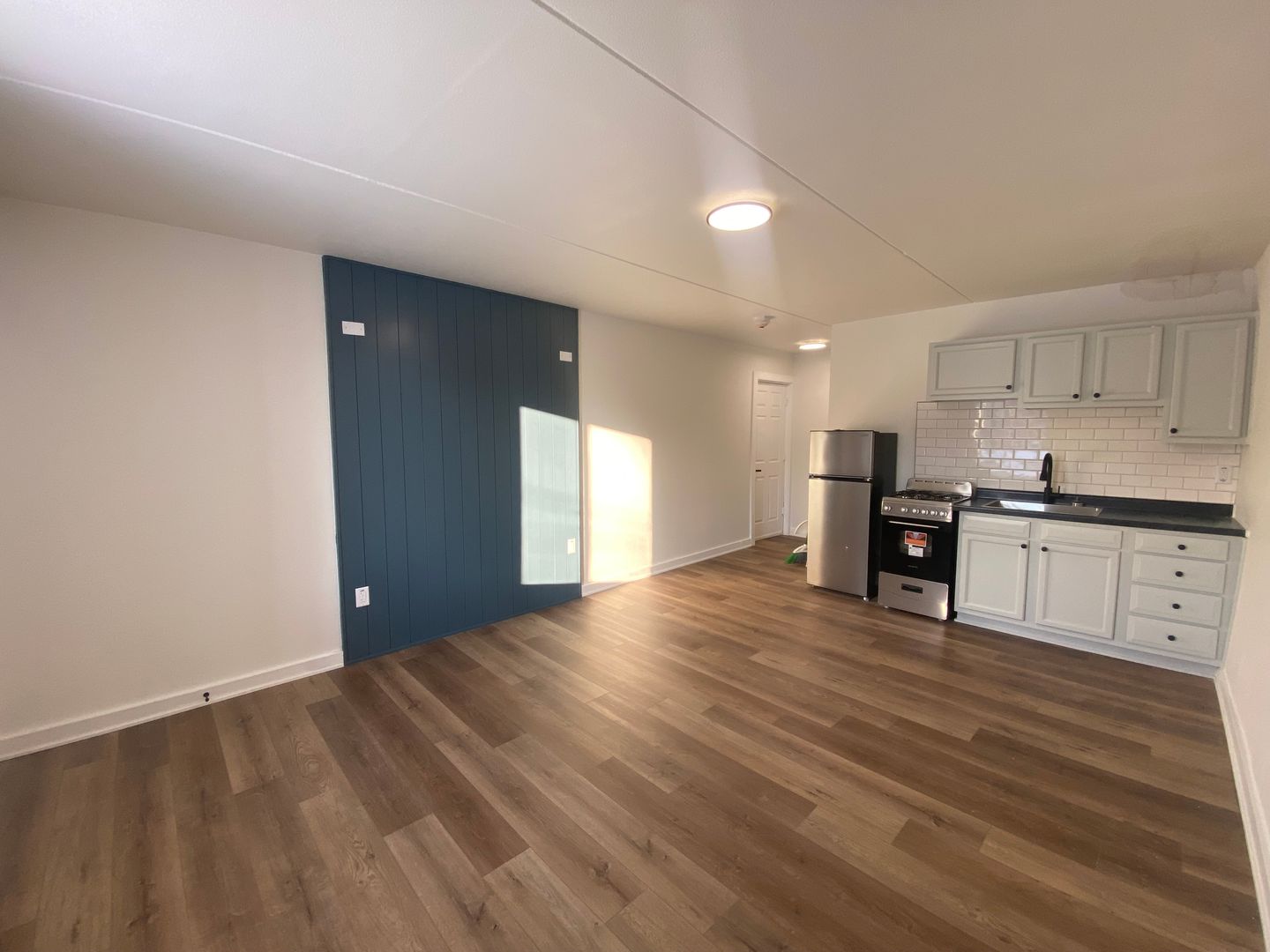 Des Moines Apartment: 5626 Douglas Avenue