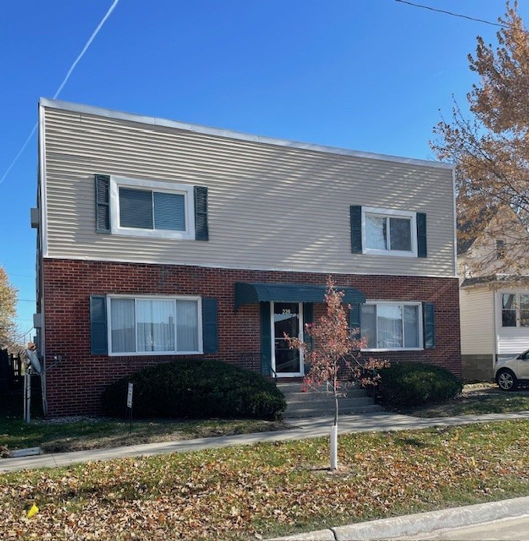 West Des Moines Apartment: 229 4th Street