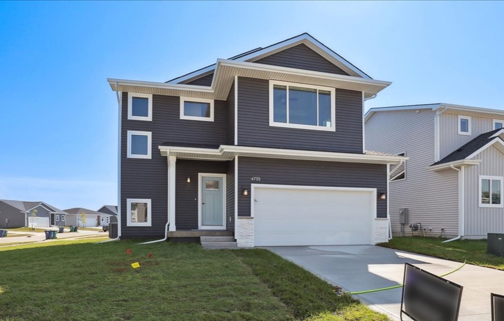 Urbandale House: 4735 167th Street