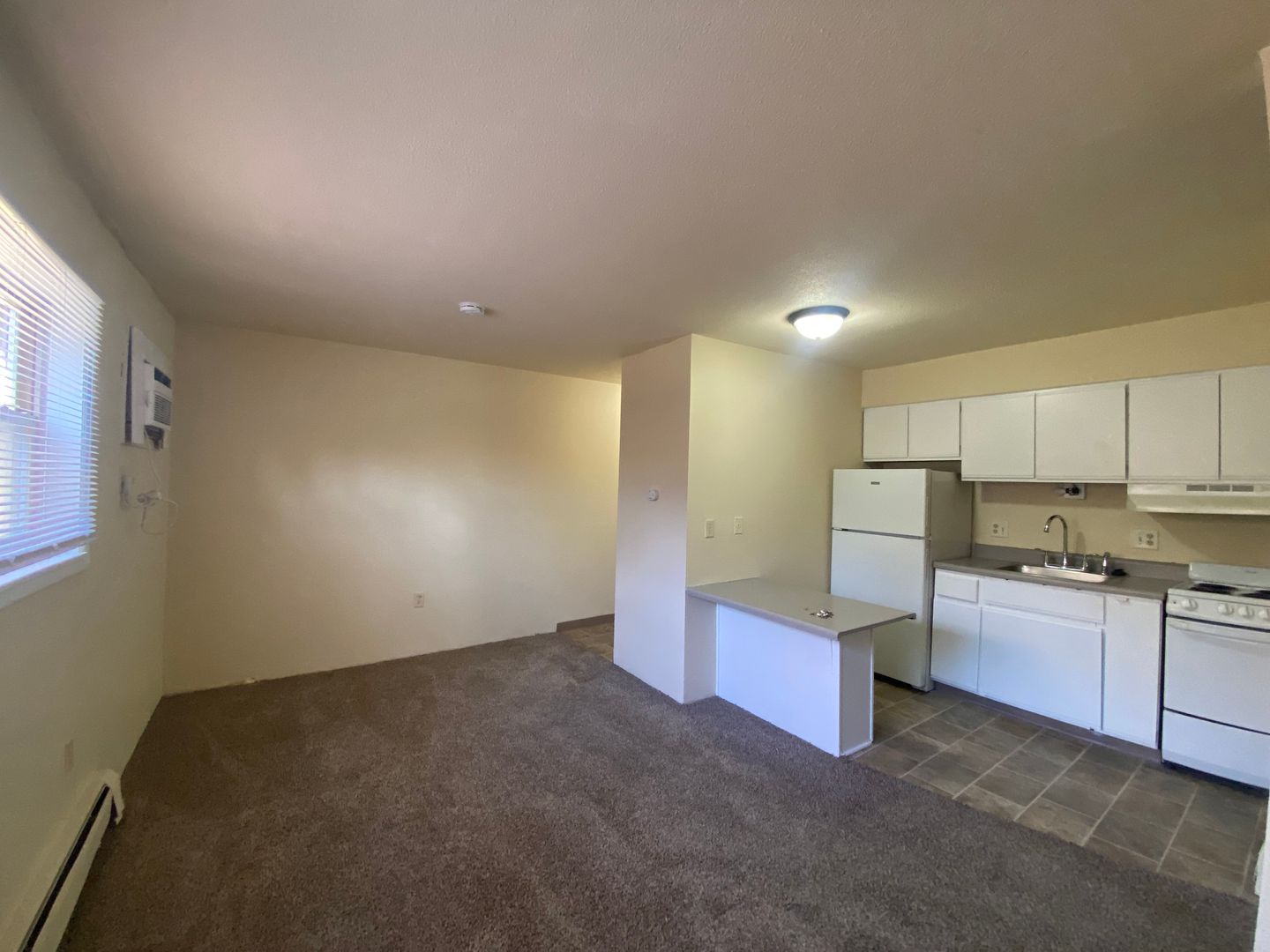 Des Moines Apartment: 4221 SE 13th Street