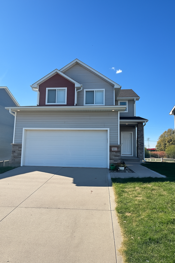 Altoona House: 1612 Bennett's Way NW