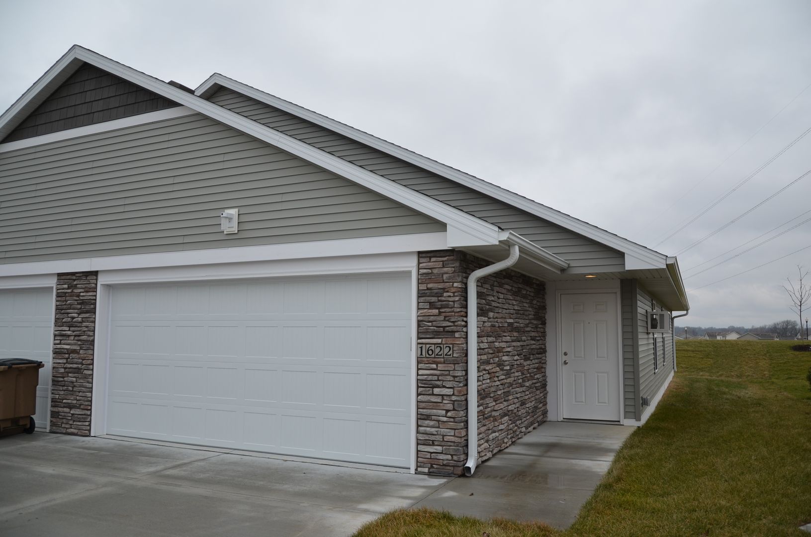 Altoona Apartment: 1550 28th Avenue SW