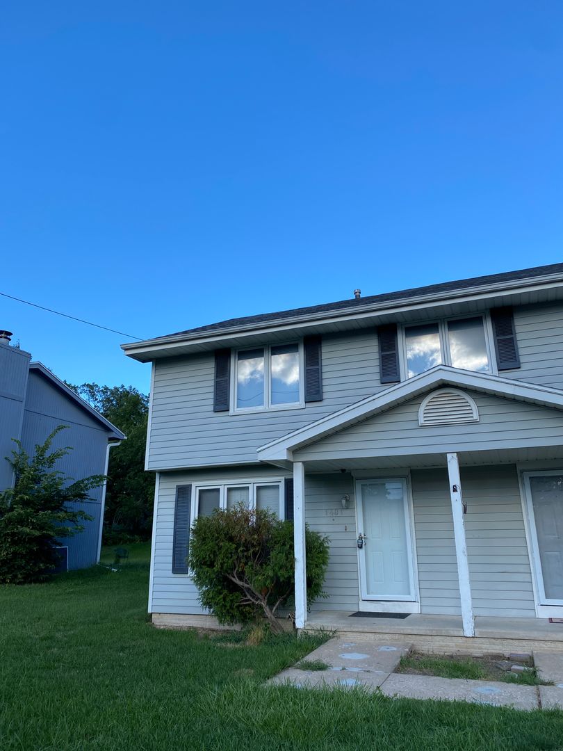 Clive Apartment: 1479-1481 NW 81st Street