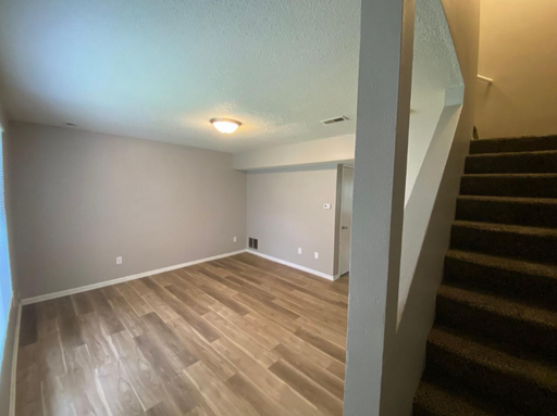 Great 3 Bedroom Duplex! – photo 1