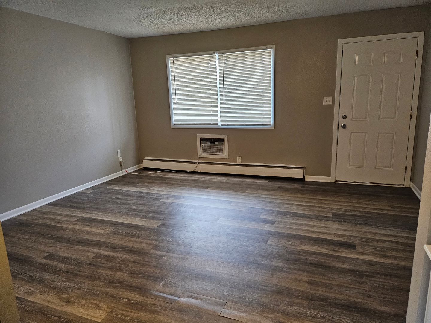 Des Moines Apartment: 2125 Indianola Avenue