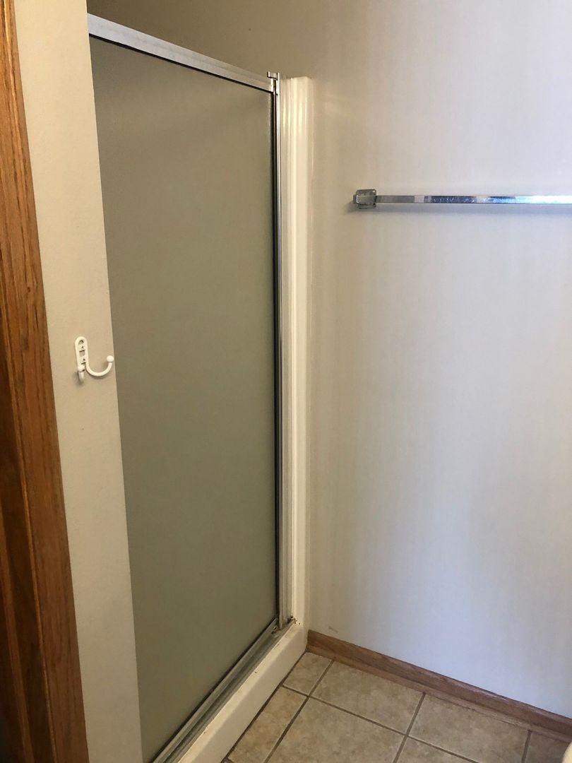 Waukee Apartment: 211 Ashworth Dr