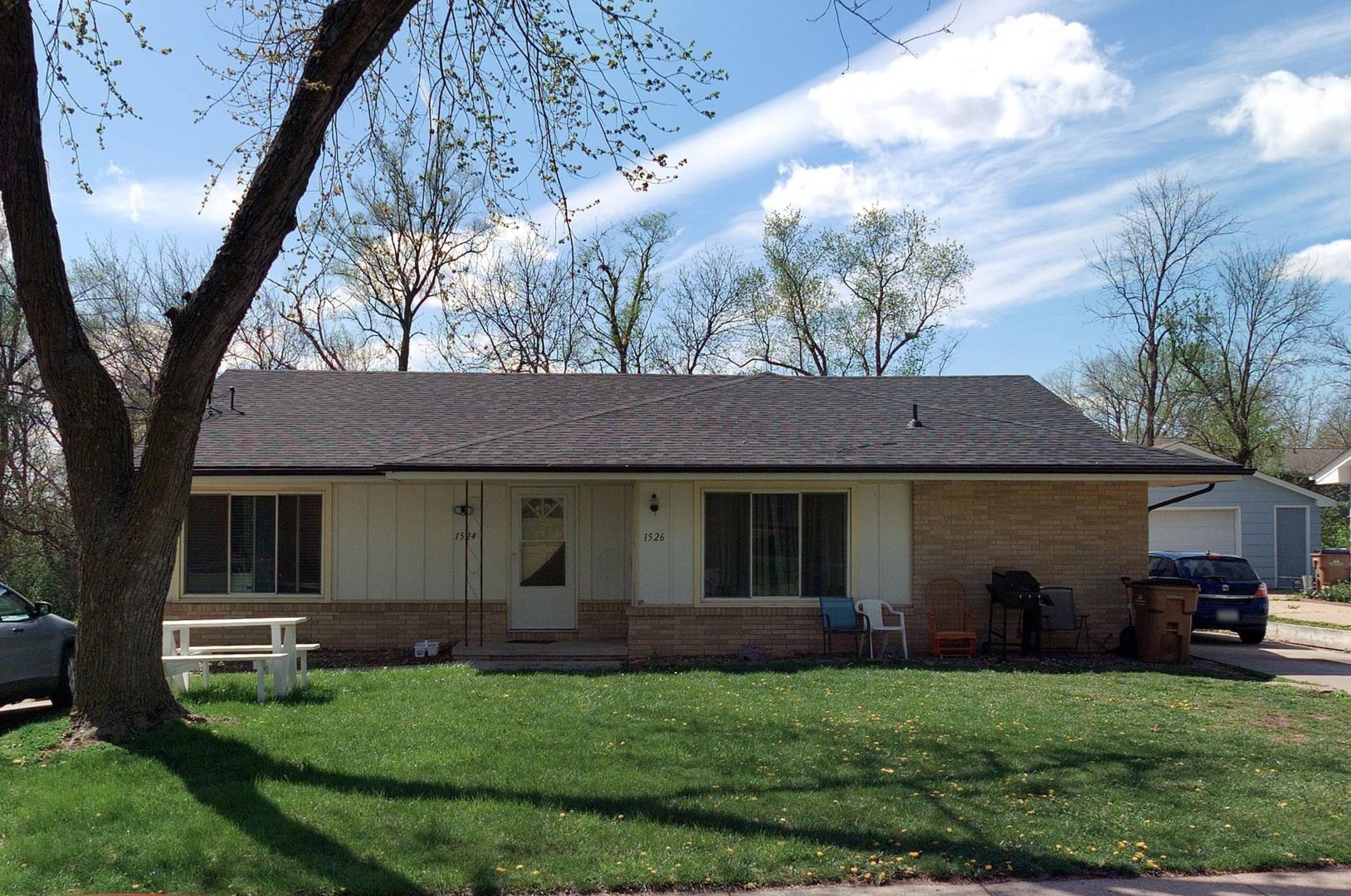 Clive Apartment: 1524-1526 81st Street