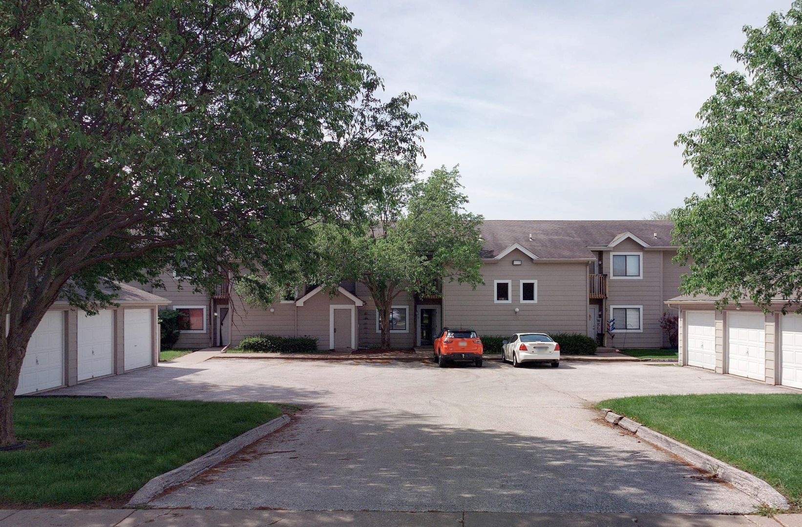 Grimes Apartment: 104 NW 8th Street