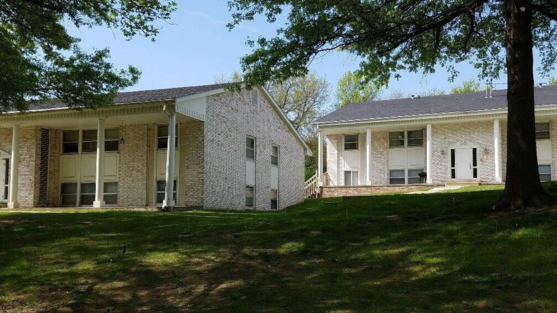 Des Moines Apartment: 1910-1914 Casady Drive