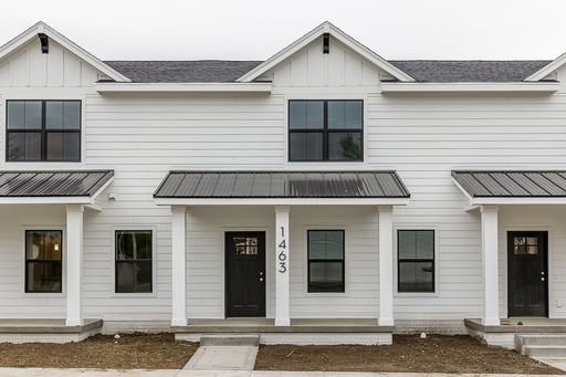 3 Bedroom Townhome in Norwalk IA *One Month Free*