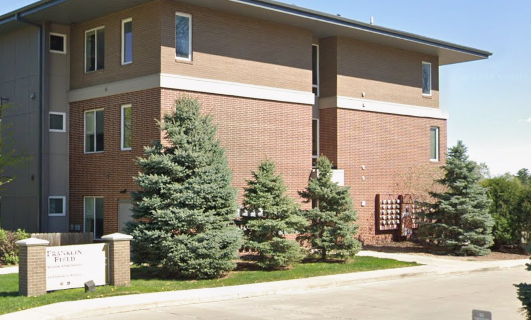 Des Moines Apartment: 5250 Franklin Avenue