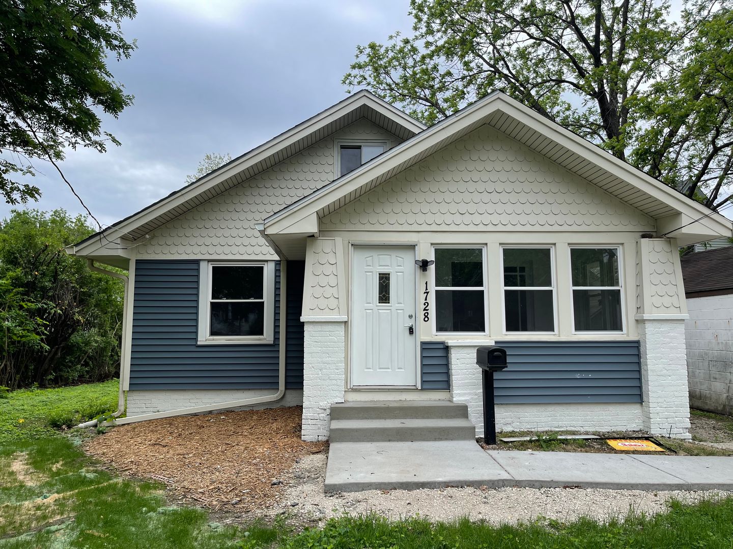 Des Moines House: 1728 Northwest Drive