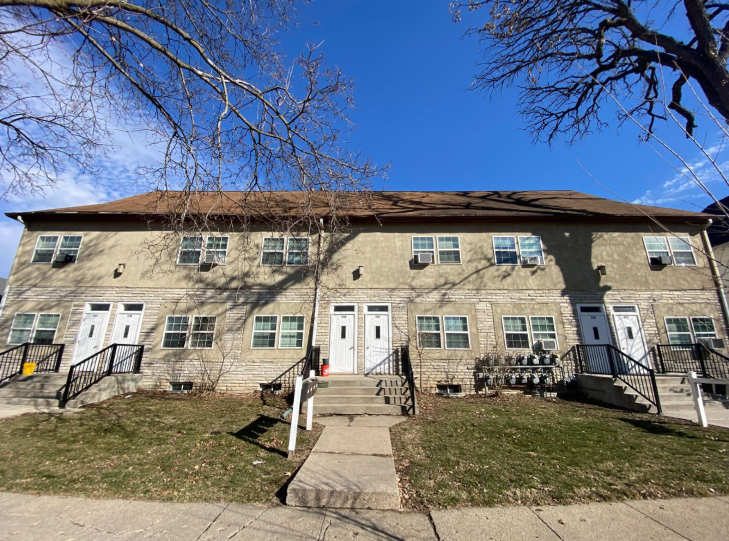 Des Moines Apartment: 1147 26th Street