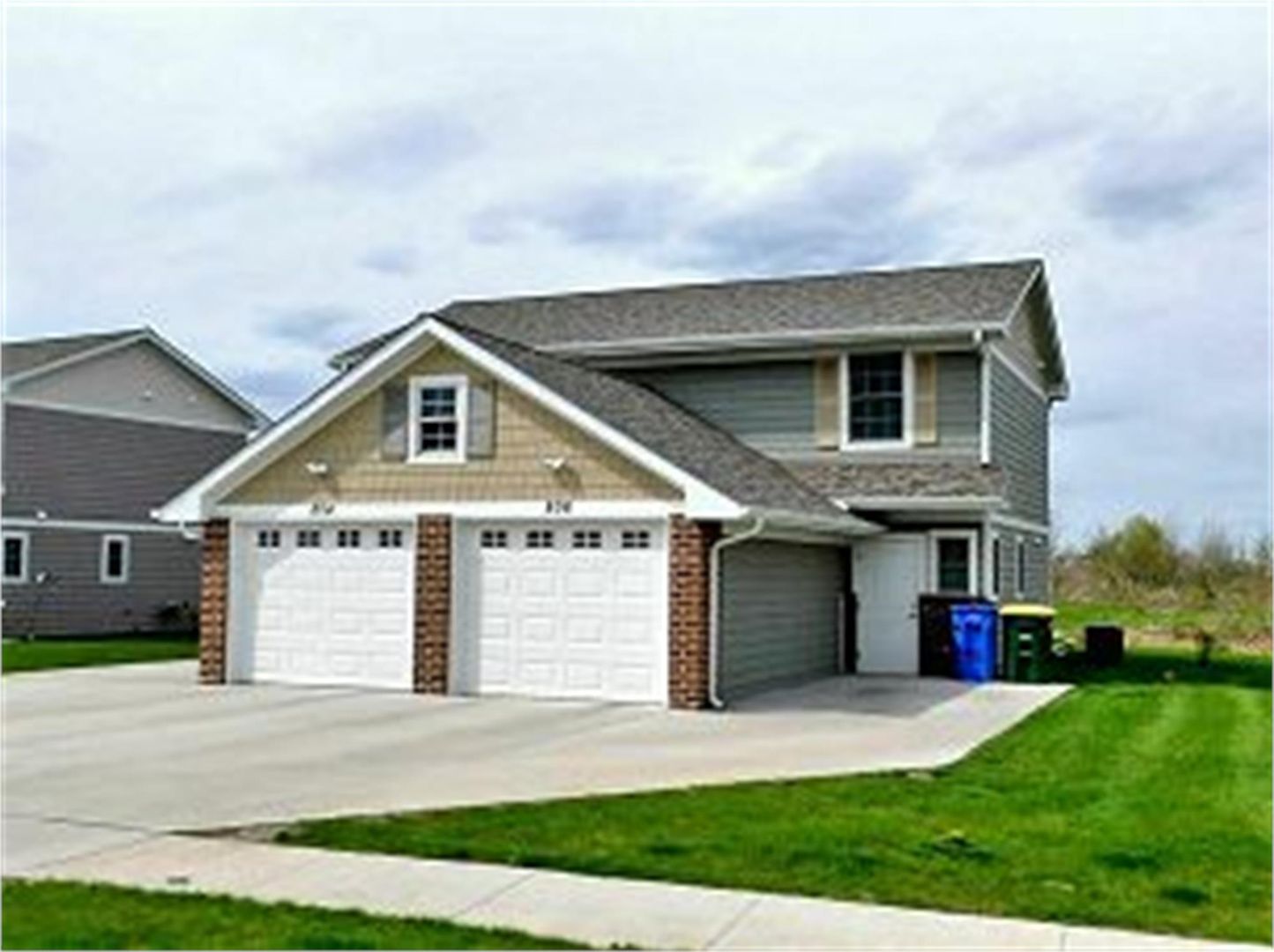 Indianola Apartment: 804 E Lincoln Avenue