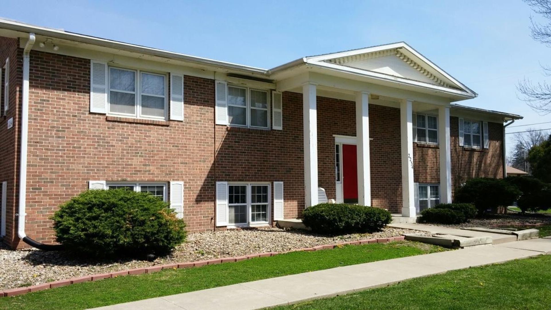 Windsor Heights Apartment: 2226-2234 68th Street