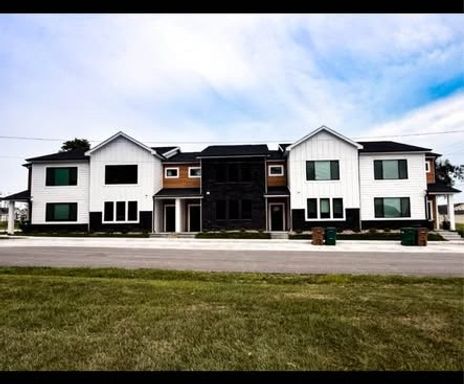 Brand-New 3-Bedroom, 2.5-Bath Townhome for Rent in Grimes, IA- Move in Special!!